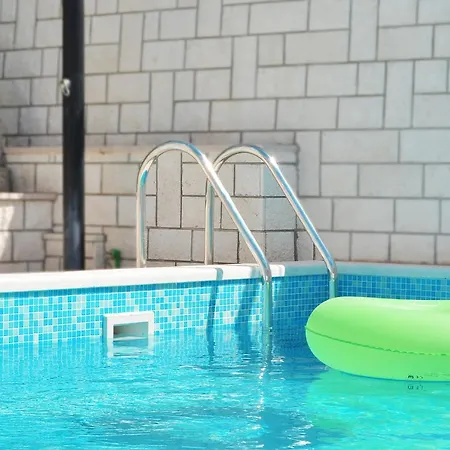 Appartement Daisy 2 *
